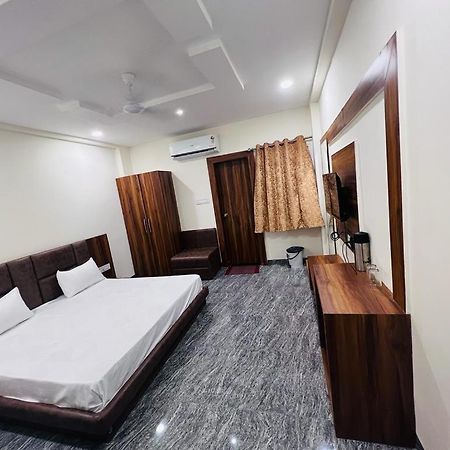 Hotel Anand Ujjain Exterior photo